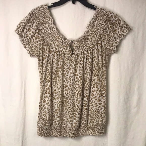 Lucky Brand Women’s Tunic Size L Animal Print Elastic Neckline and Short Sleeves - Picture 1 of 11